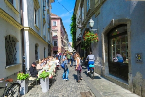 Zagabria: tour di 1 giorno ai mercatini di Natale di Lubiana e del lago di Bled