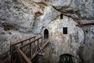 Zagreb: Private Ljubljana, Postojna Cave & Castle Day Trip