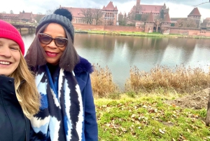 Gdansk: Malbork Castle & Westerplatte Tour with Local Lunch
