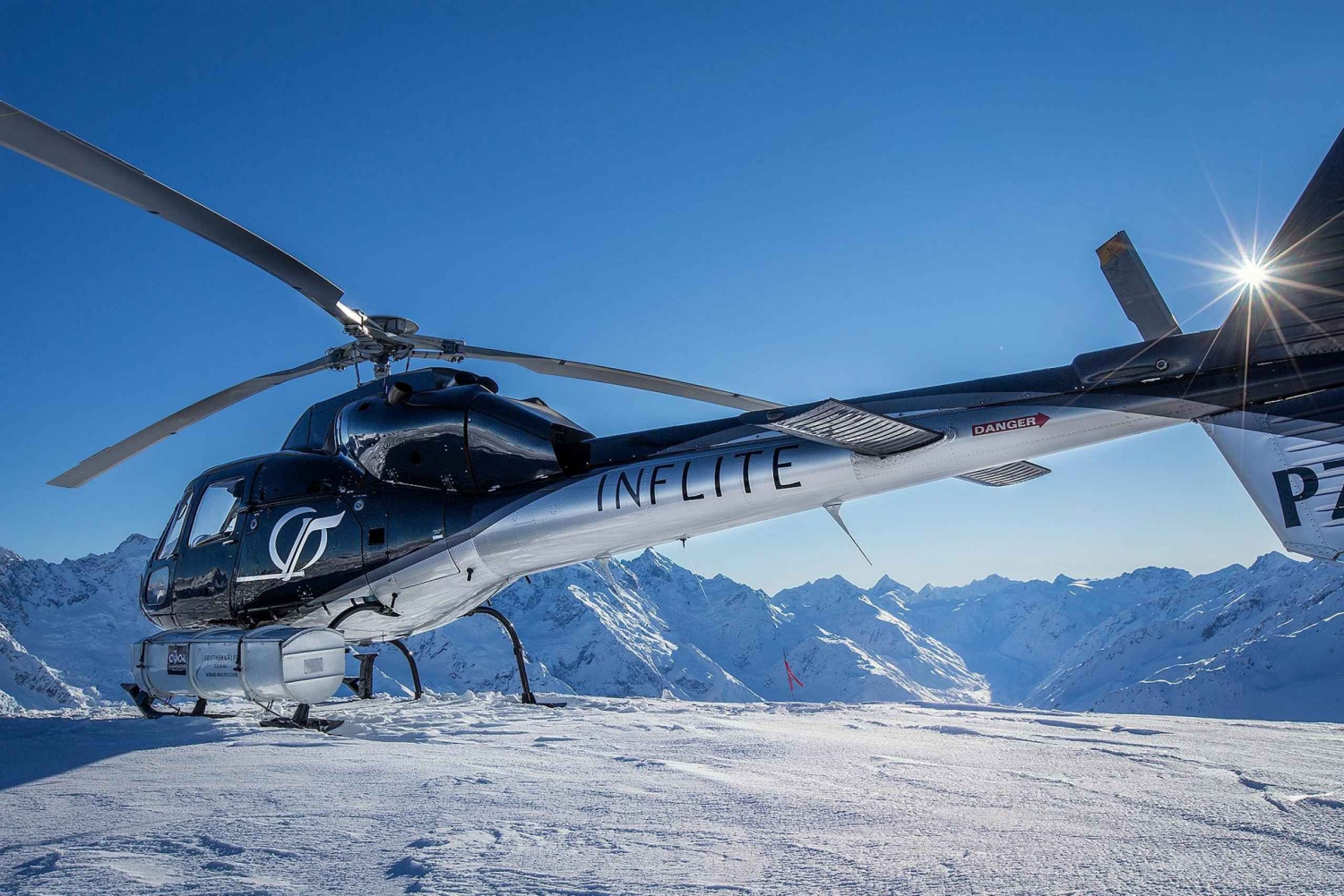 Mount Cook: volo panoramico in elicottero con atterraggio alpino