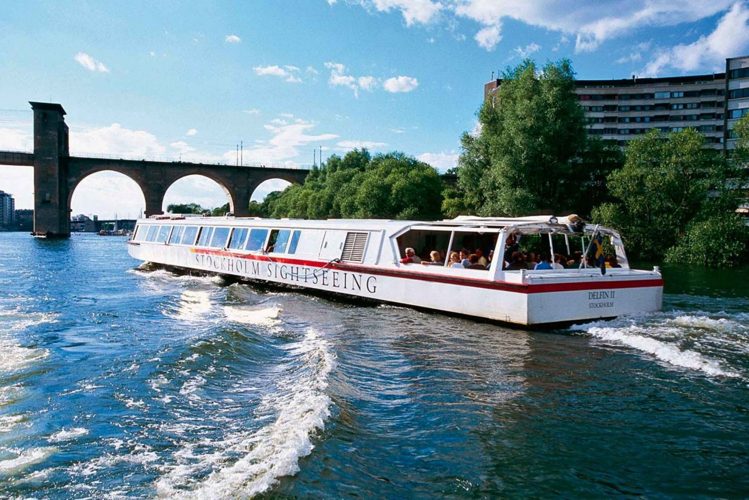 Stockholm: 2-Hour Under the Bridges Boat Tour