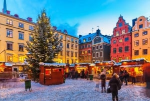 Gåtur til fods på opdagelse i Stockholms julestemning