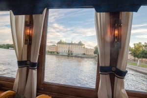 Drottningholm Palace Cruise from Stockholm