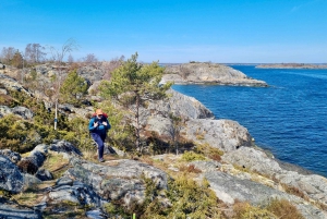 Fra Stockholm: Skærgårdsvandring til Landsorts fyrtårn