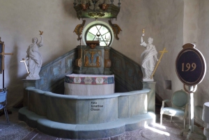 Från Stockholm: Privat 5-timmars medeltida kyrkoturné