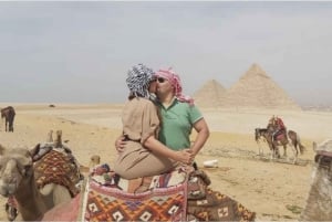 Giza: tour de medio día con almuerzo y entrada a las Pirámides