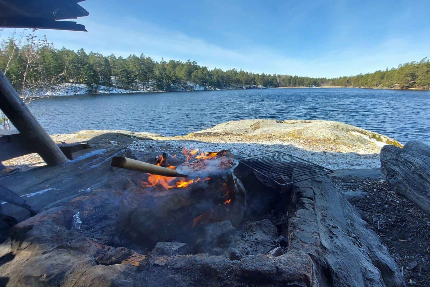 Hike, traditional food, guided wood burning outdoor sauna