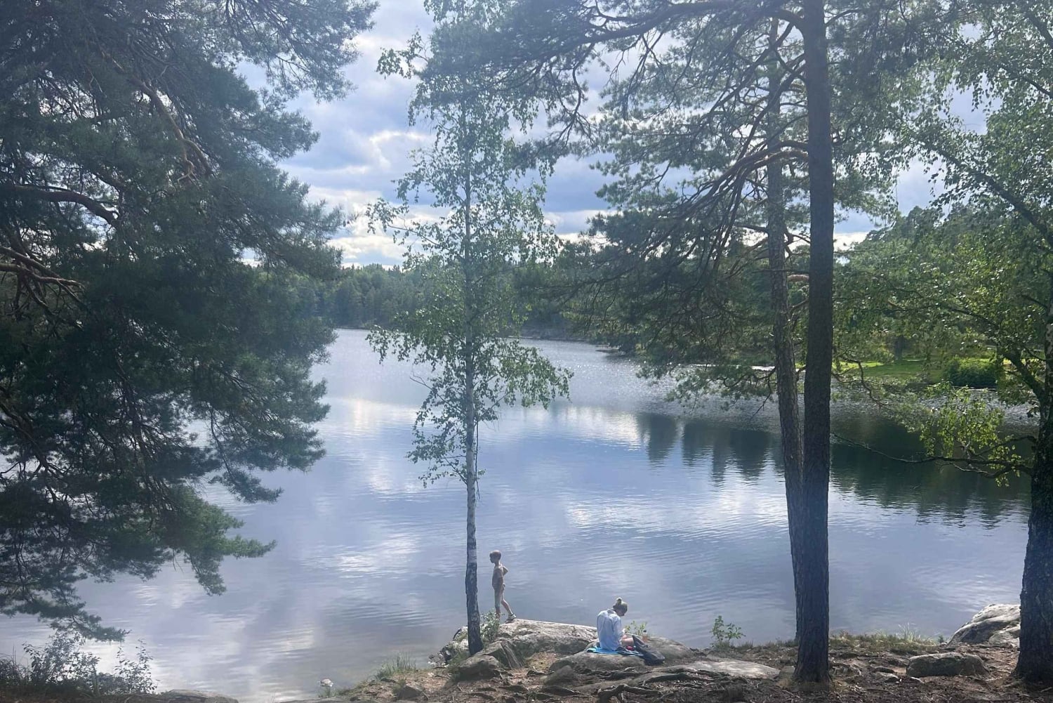 Hike, traditional food, guided wood burning outdoor sauna