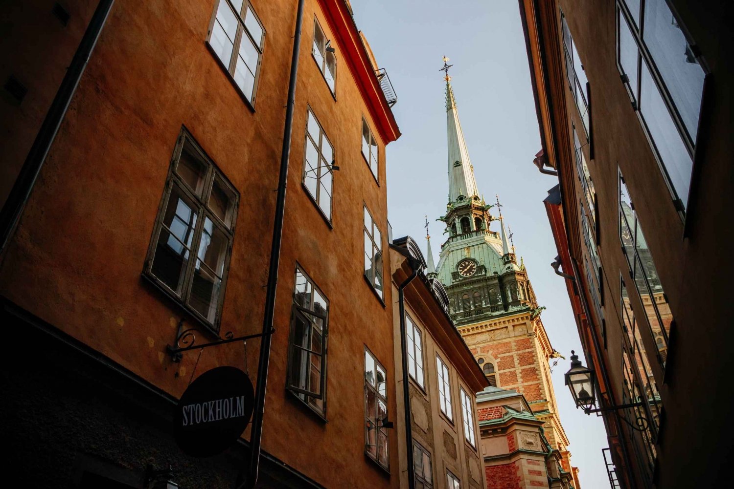Stockholm: Historical Gamla Stan Tour with Fika included