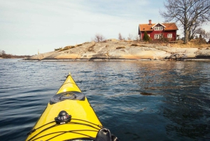 Öluffning med kajak och vild camping - Archipelago Escape