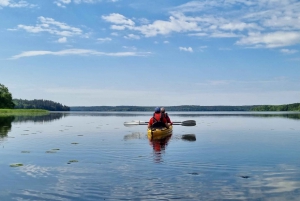 Sigtuna: Excursión en kayak por los lugares históricos del lago Mälaren con almuerzo