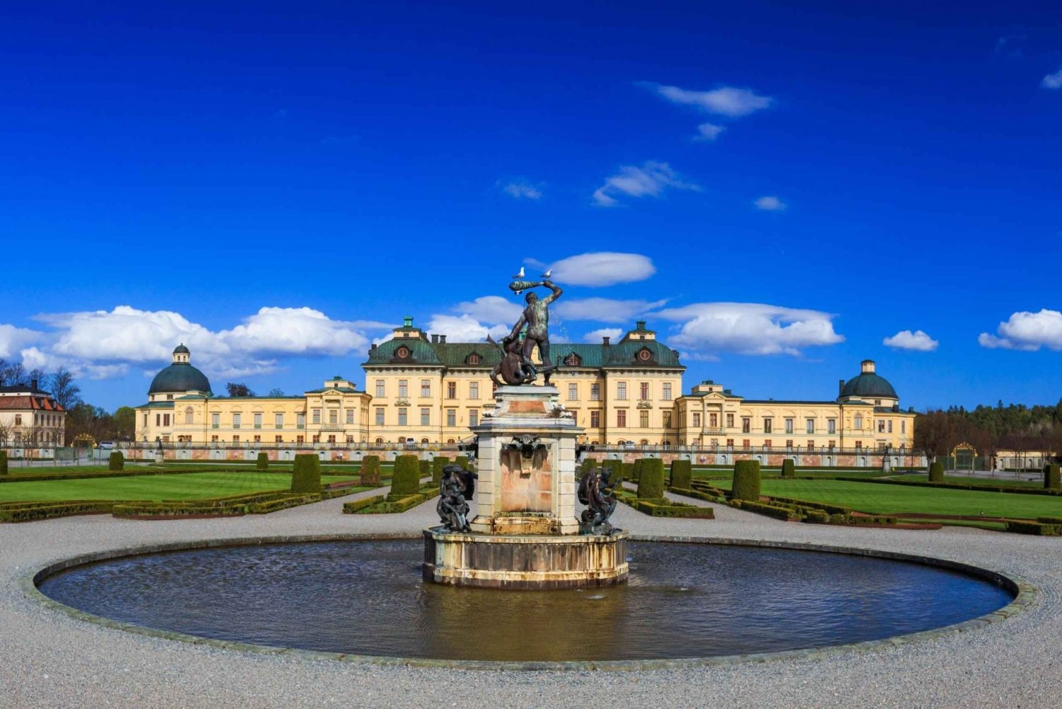 Coupe-file du palais de Drottningholm : visite de Stockholm en ferry
