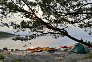 Estocolmo: passeio de caiaque de 2 dias pelo arquipélago