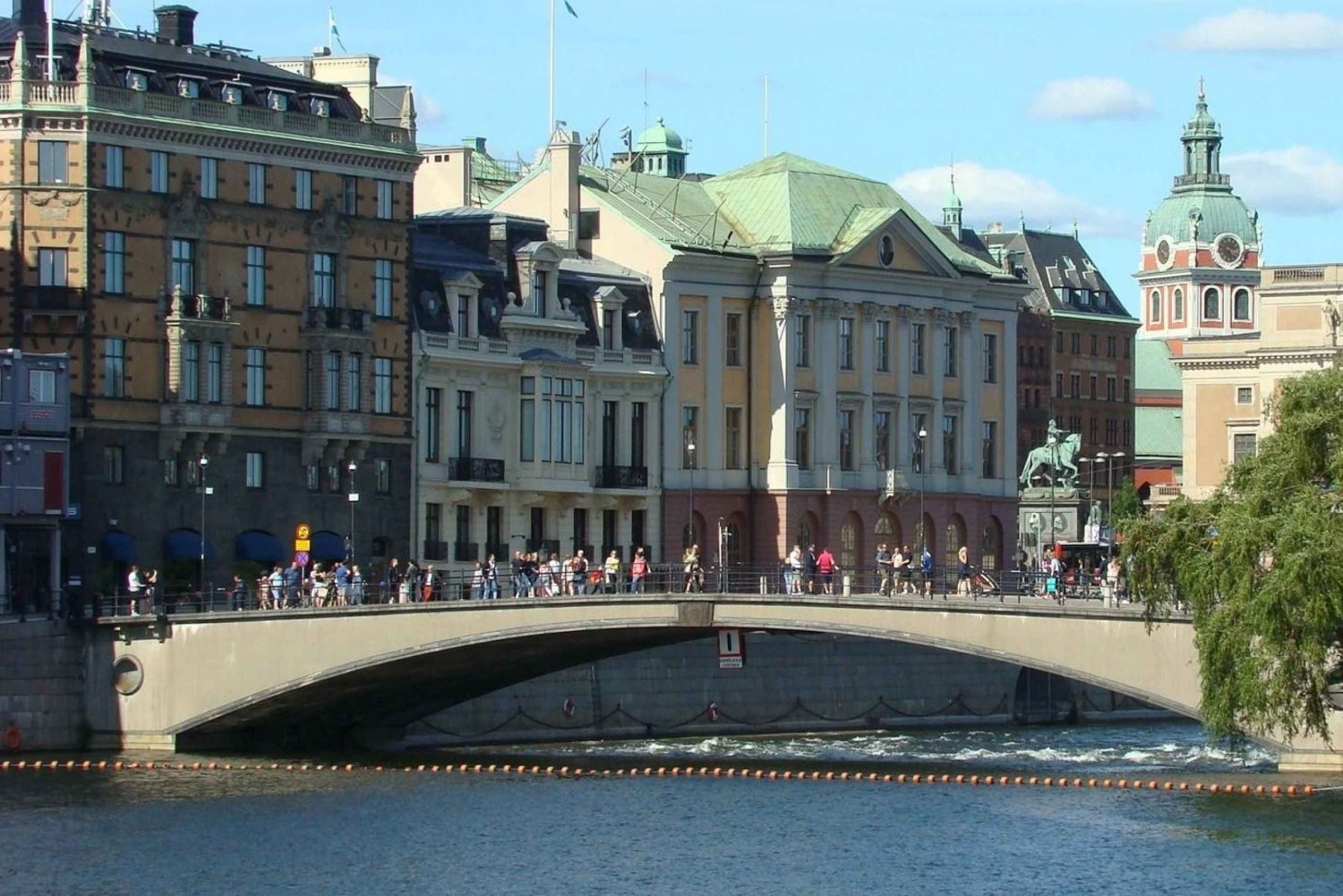 Sztokholm: piękno na wodzie – spacer po Starym Mieście i rejs statkiem