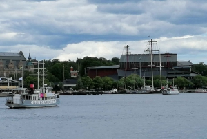 Sztokholm: piękno na wodzie – spacer po Starym Mieście i rejs statkiem