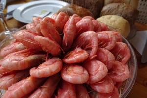 Stockholm: All-You-Can-Eat Shrimp/Tacos Cruise & Live Music