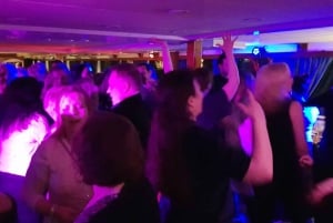 Stockholm: All-You-Can-Eat Shrimp/Tacos Cruise & Live Music