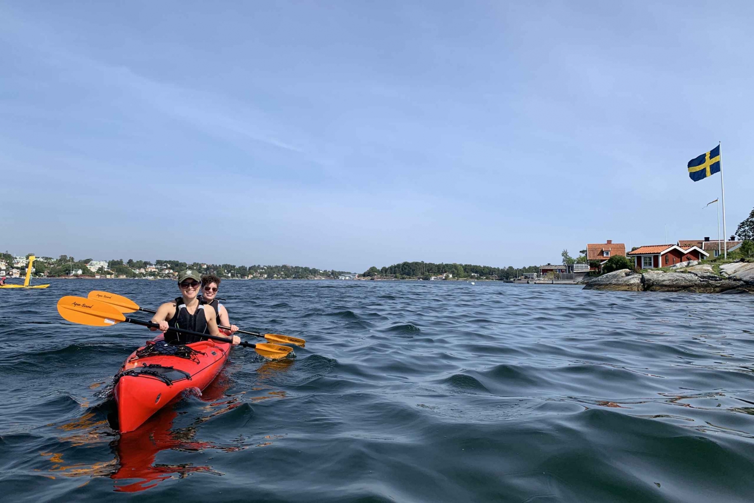 Stockholm: Archipelago Eco-Friendly Guided Kayaking Tour