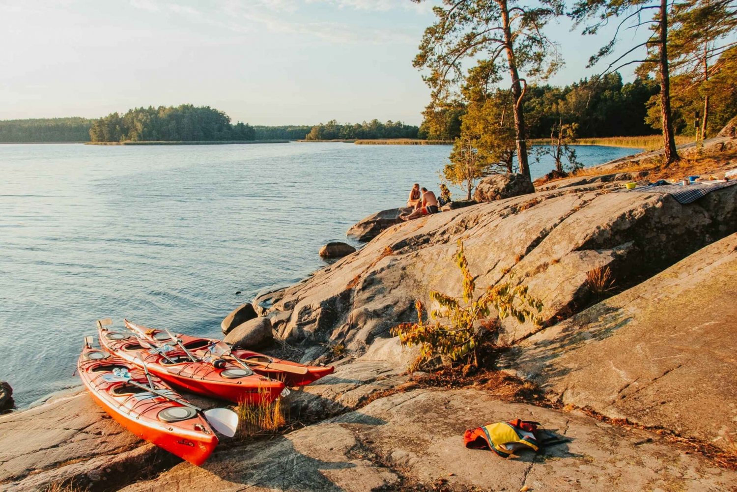 Estocolmo: Excursión Privada en Kayak por el Archipiélago para toda la familia