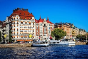 Tukholma: Saaristo ja kanavat opastetulla venekierroksella