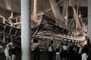 Stockholm : visite guidée en bateau du musée Vasa et des canaux
