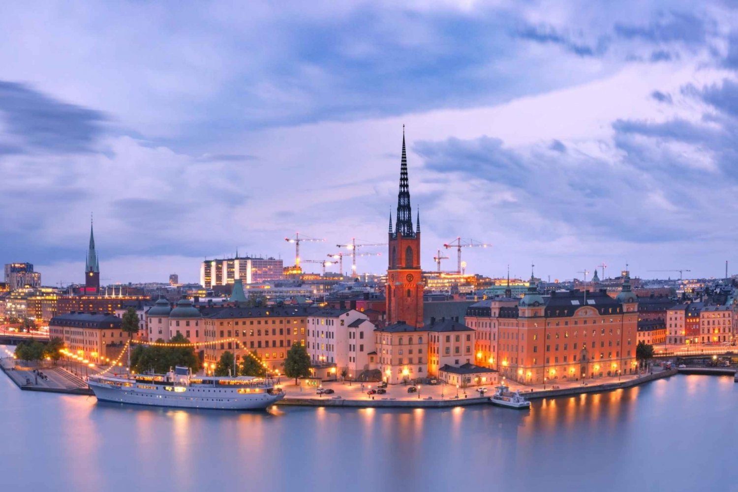 Tukholma: Joulumarkkinoiden taikaa paikallisen kanssa