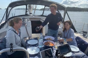 Stockholm: City and Archipelago Sailing Tour