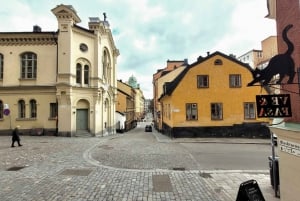 Stockholm: City Centre and Trendy District Self-guided Walk