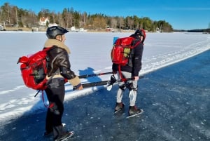 Stoccolma: Tour privato di pattinaggio sul ghiaccio e pranzo per famiglie