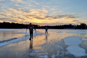 Stockholm: Familienfreundliche private Eislauftour & Mittagessen