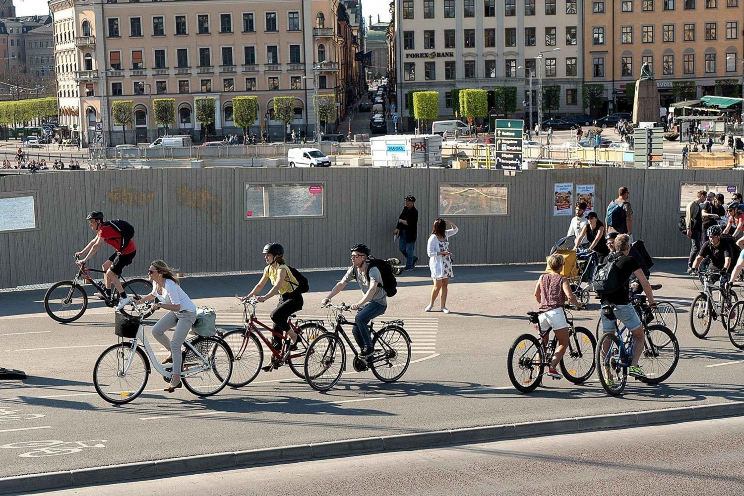 Tour guiado de medio día en bicicleta por Estocolmo (inglés/alemán)
