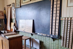 Estocolmo: tour guiado en grupo sobre el ejército y la escuela