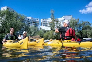 Stoccolma: tour in kayak e pasto opzionale di Mezza Estate
