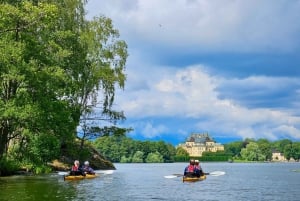 Stockholm: Geführte Kajaktour zum Königsschloss Drottningholm