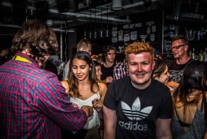 Stockholm: Halloween Bar Crawl with VIP Entry