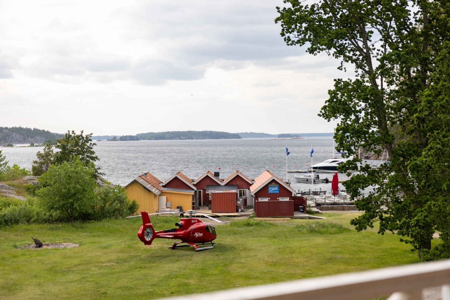ストックホルムのヘリコプター遊覧飛行（グリンダ島での昼食付き）