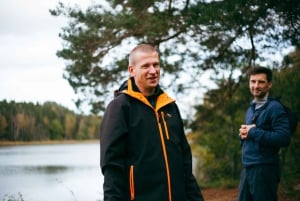 Stockholm : randonnée, déjeuner en forêt et flottaison en eau froide