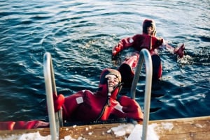 Stockholm : randonnée, déjeuner en forêt et flottaison en eau froide