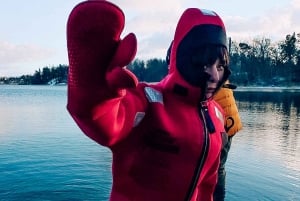 Stockholm : randonnée, déjeuner en forêt et flottaison en eau froide