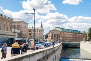 Tukholma: Hop-On Hop-Off bussi- ja laivavaihtoehto