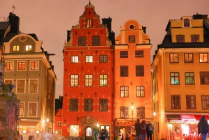 ストックホルムの名所：旧市街とリッダルホルメンのプライベートガイド付きツアー