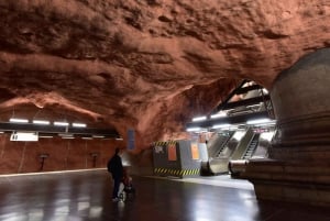 Passeio de metrô em Estocolmo