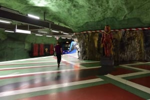 Passeio de metrô em Estocolmo