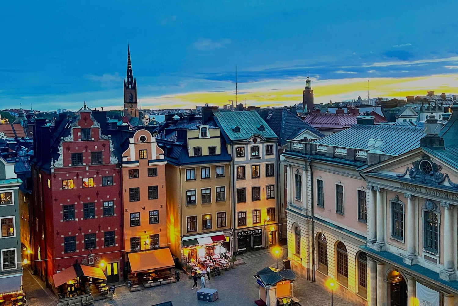 Rundvisning i Gamla Stan med lokale + souvenirplakat