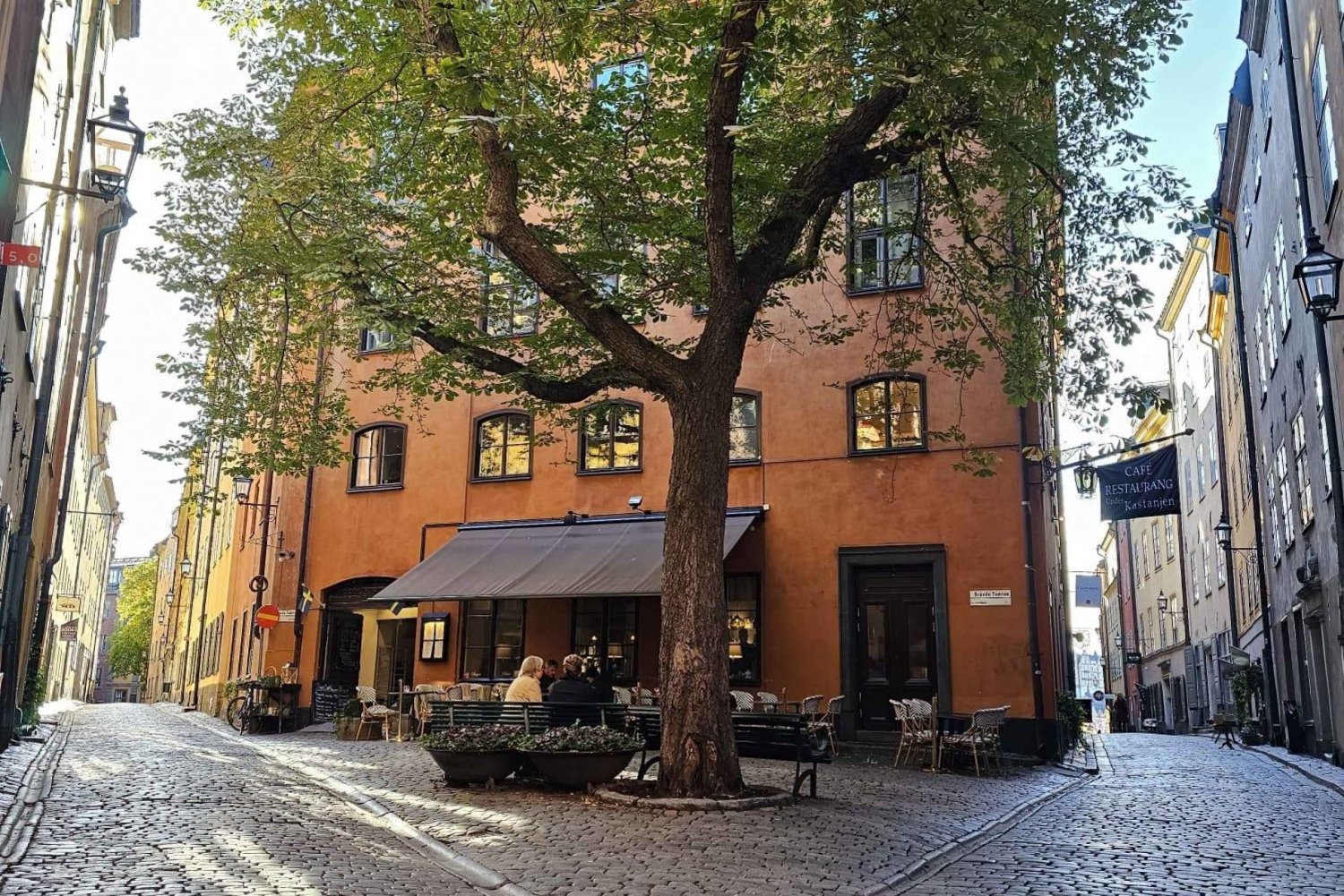 Stockholm: Old Town Walking Tour, stories and secrets