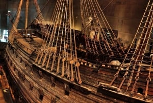 Estocolmo: Excursão a pé pela Cidade Velha com Museu Vasa e passeio de barco