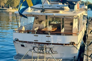 Стокгольм: частная экскурсия на классической яхте (закат/ужин/и т. д.)