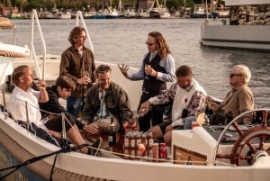 Estocolmo: Paseo en barco eléctrico abierto privado