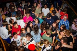 Estocolmo: pub crawl privado, bebidas grátis e entrada em discoteca
