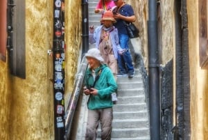 Stockholm: Royal & Classic History Walking Tour with Fika